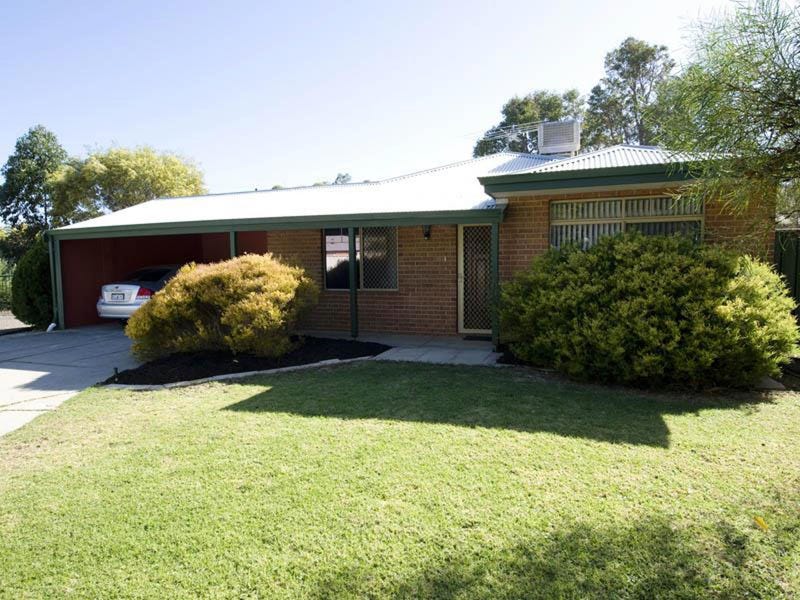 32 Hicks Road, Kelmscott, WA 6111 Property Details