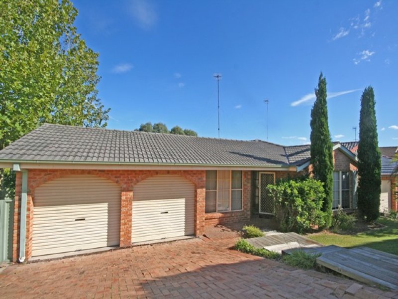 10 Crosby Court, Lakelands, NSW 2282