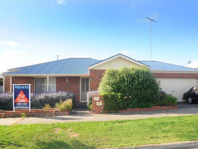 16 Pine Grove, Leopold, VIC 3224