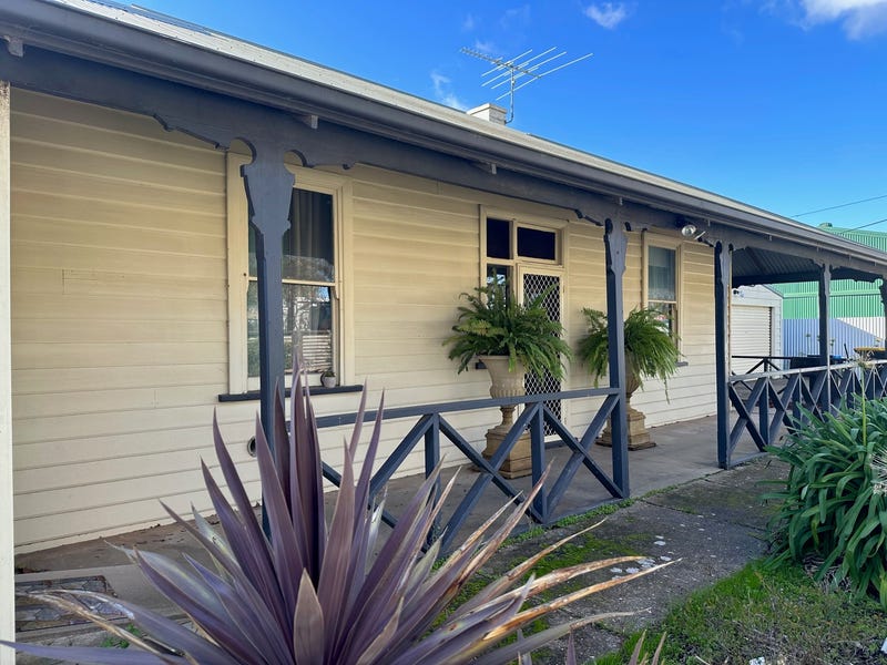 32 Milnes Road, Strathalbyn, SA 5255 Property Details