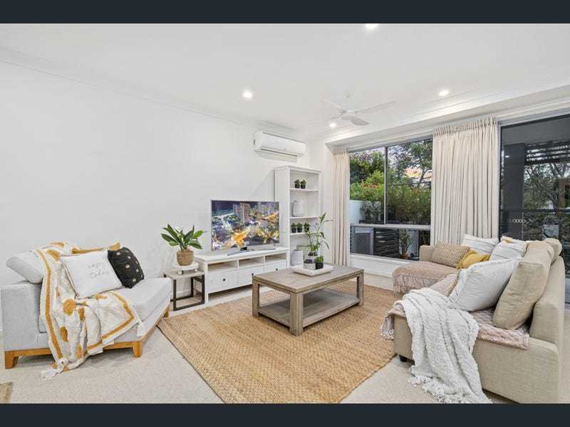 20/3400 Panorama Drive, Carrara, QLD 4211