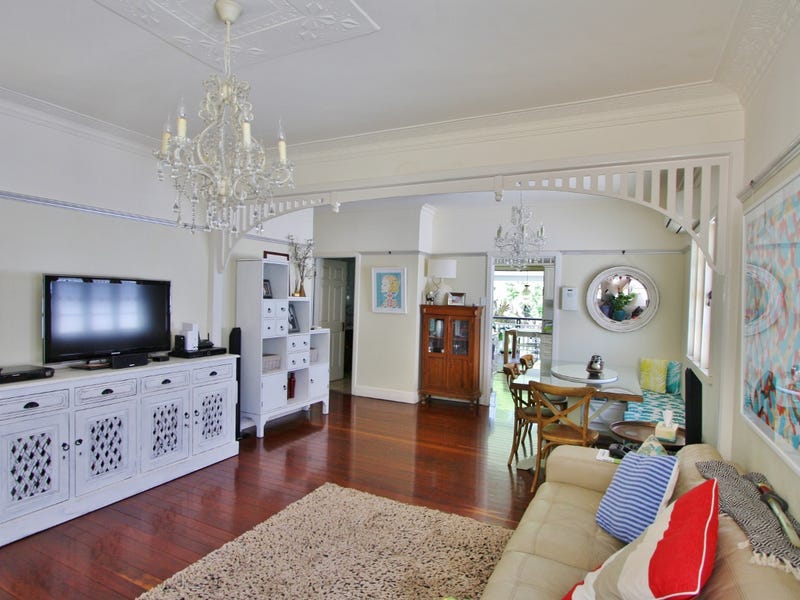 27 Lewis Street, Camp Hill, QLD 4152