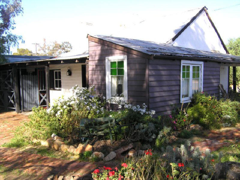 40 Avon Terrace, York, WA 6302