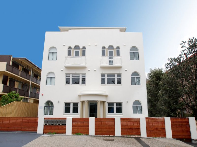 10 Crown Street, Wollongong, NSW 2500 Property Details