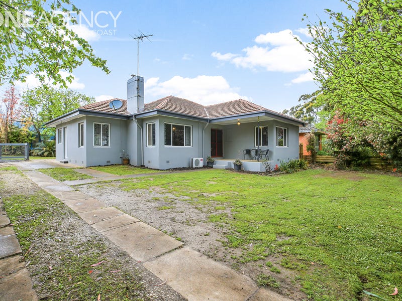 54 Main South Road, Drouin, Vic 3818 House for Sale