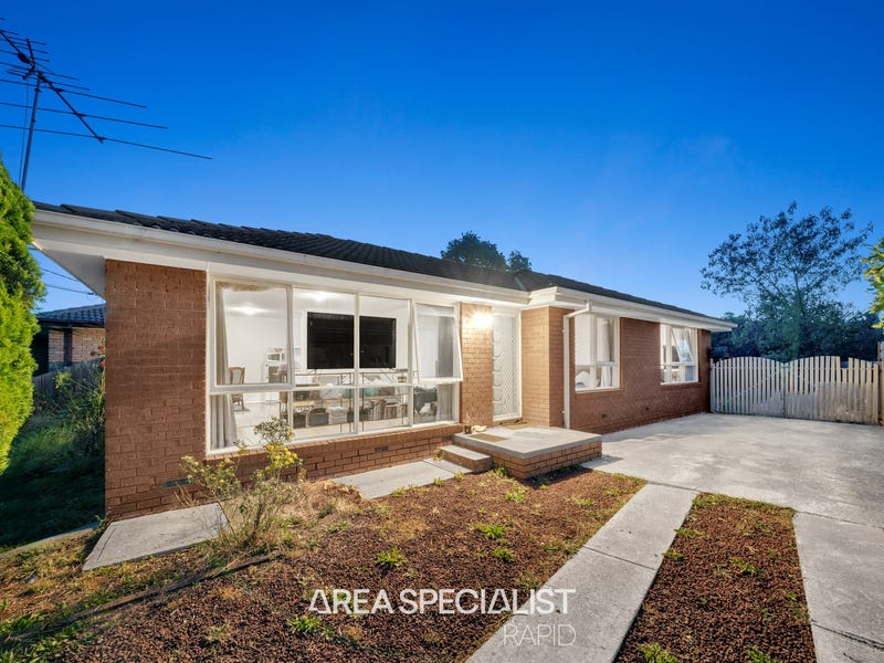 15 Rosalie Avenue, Cranbourne, Vic 3977 Property Details