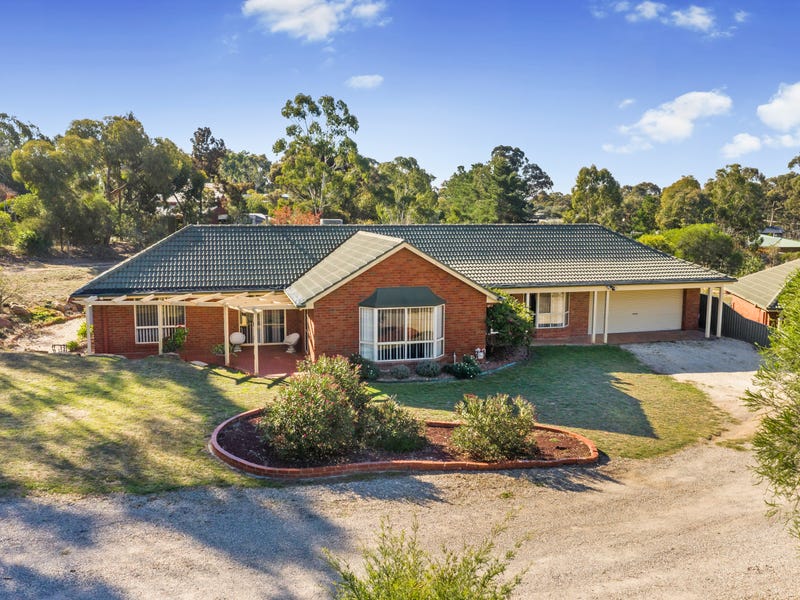 1/10 Patricia Court, Maiden Gully, VIC 3551