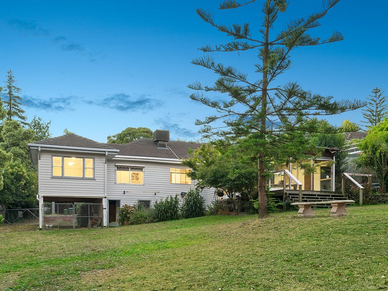 6 Pinewood Avenue, Ringwood East, VIC 3135