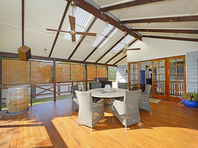 82 Lloyd Street, Camp Hill, QLD 4152