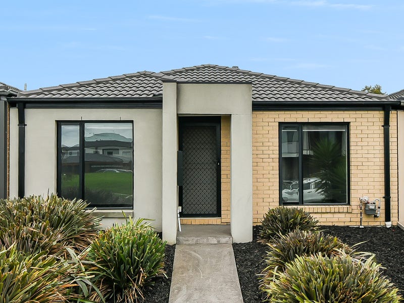 11 Harrison Way, Pakenham, Vic 3810 Property Details