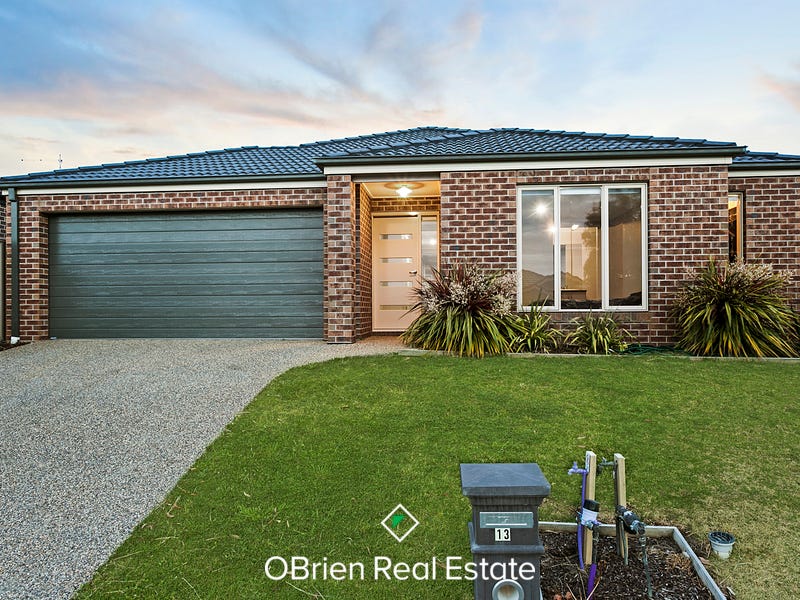 13 Keating Street, Pakenham, VIC 3810
