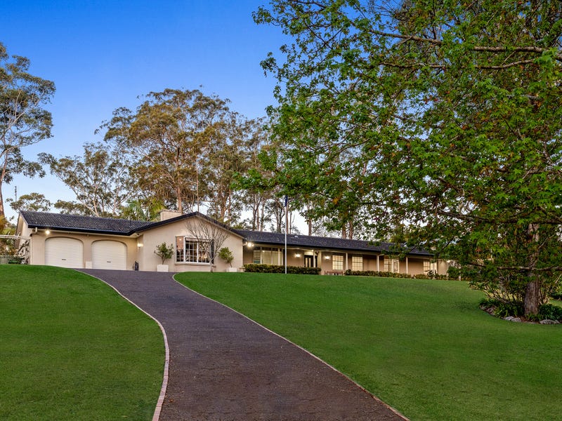 4 Kirra Street, Erina, NSW 2250 Property Details