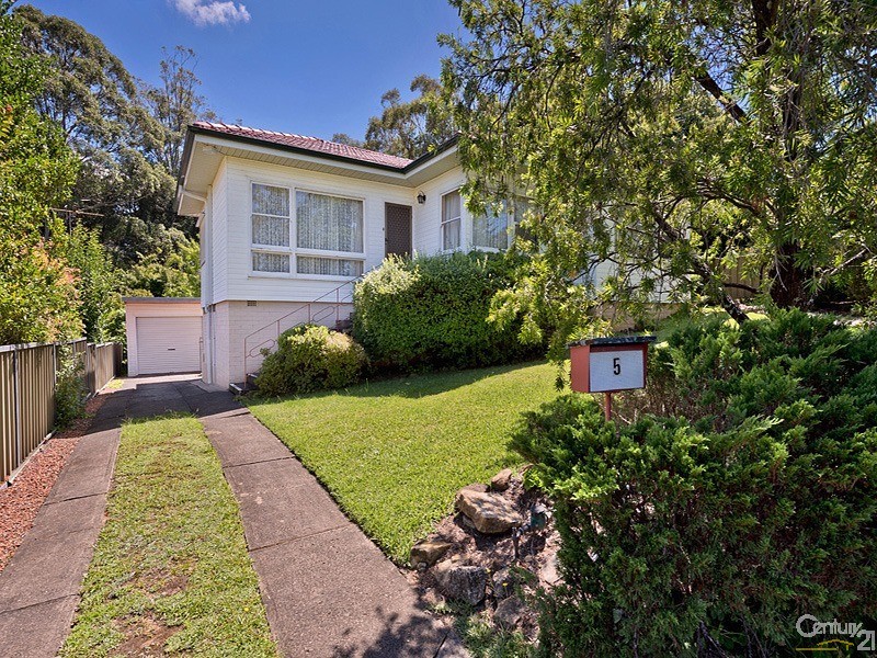 5 David Road E, Springwood, NSW 2777