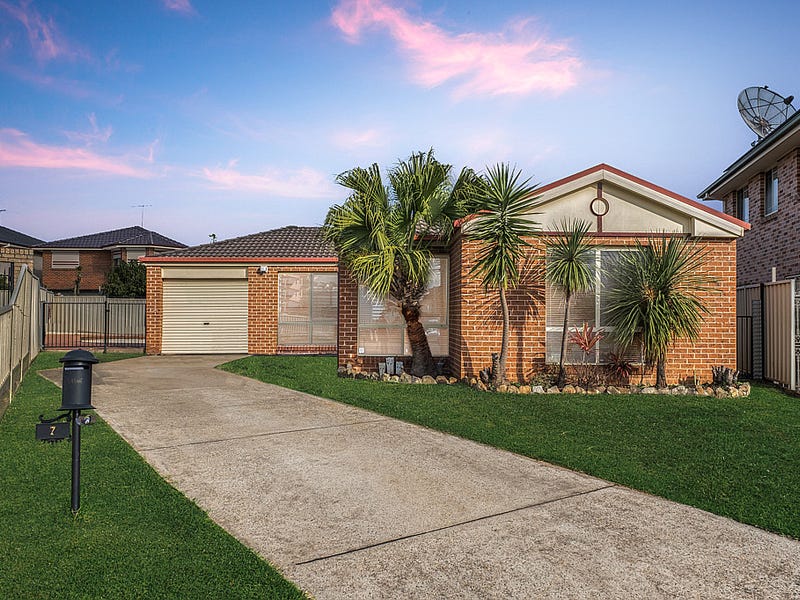 7 Rowany Close, Bonnyrigg, NSW 2177 Property Details