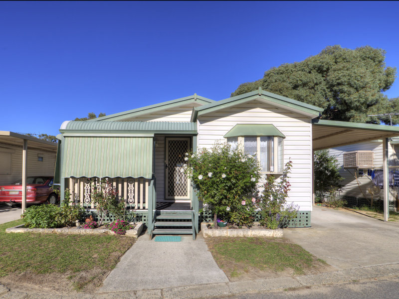 20/351 Hawtin Road, Forrestfield, WA 6058 Property Details