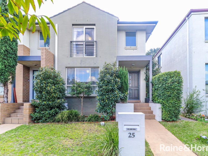 25 Mary Ann Drive, Glenfield, NSW 2167