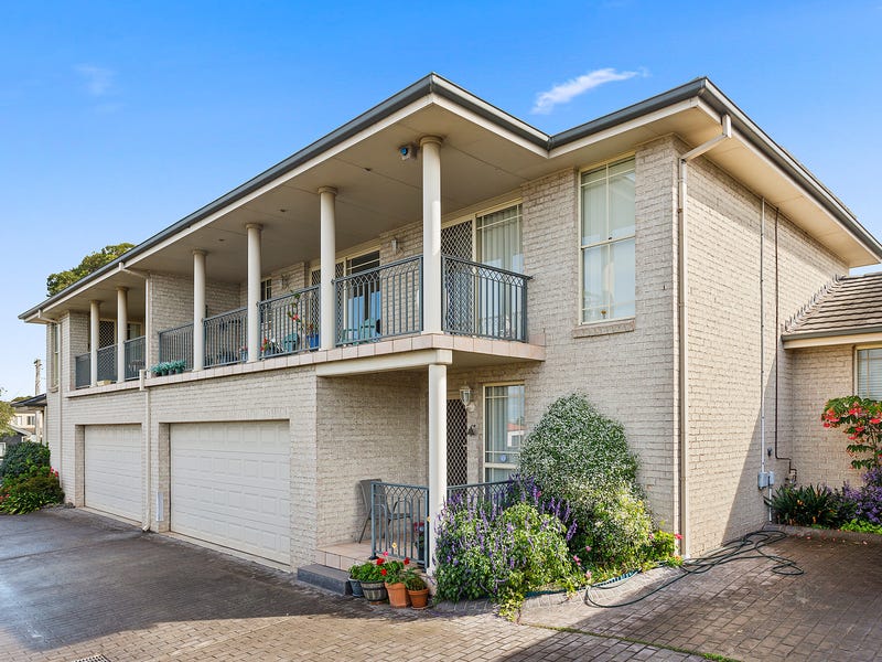 2/36 Bridge Street, Coniston, NSW 2500 Property Details
