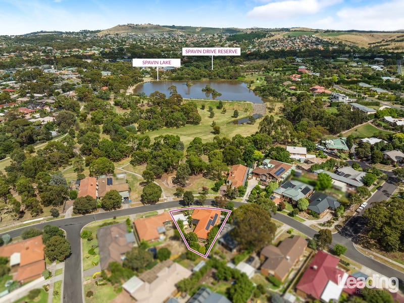 18 De Lisle Avenue, Sunbury, VIC 3429