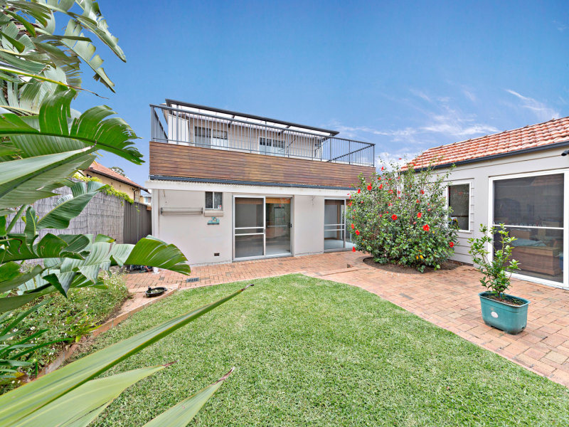 31 Russell Street, Russell Lea, NSW 2046