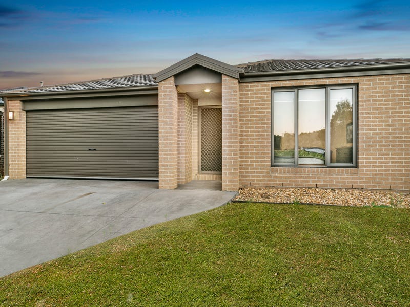 5 Stanhope Place, Pakenham, VIC 3810