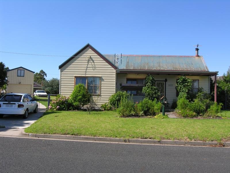 5 Mcmillan Street, Stratford, VIC 3862