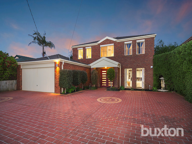 32 Snowdon Drive, Cheltenham, Vic 3192 Property Details