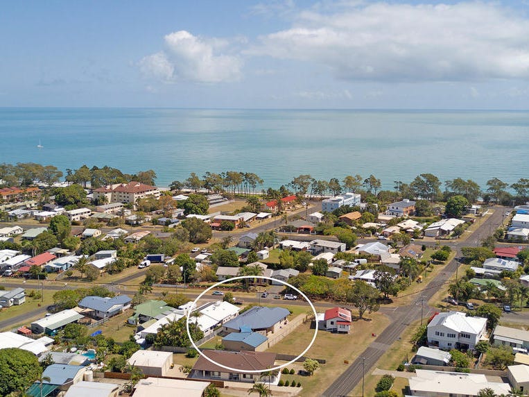 53 Ocean St, Torquay, Qld 4655 Property Details