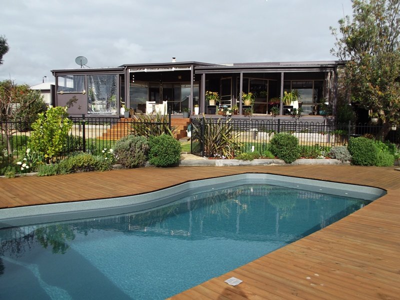 21 Crown Ridge Avenue, Newlands Arm, VIC 3875