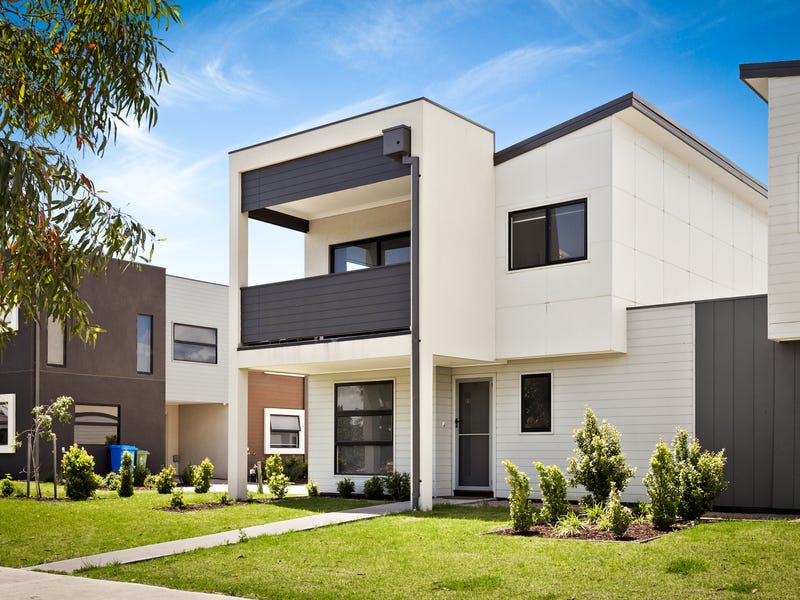 11 Nugget Way Cranbourne East Vic 3977 Property Details