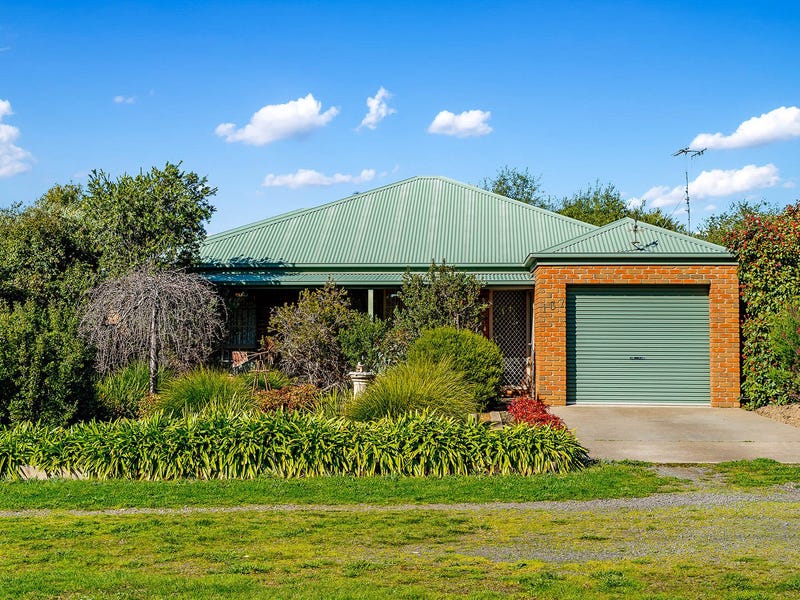 137 Lockwood Road, Kangaroo Flat, VIC 3555