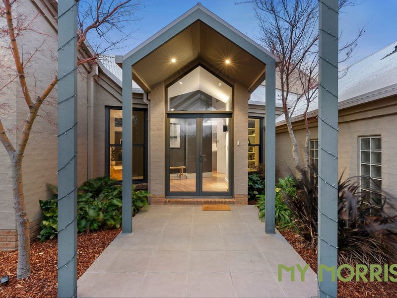 11 Bolger Place, Kambah, ACT 2902 House for Sale