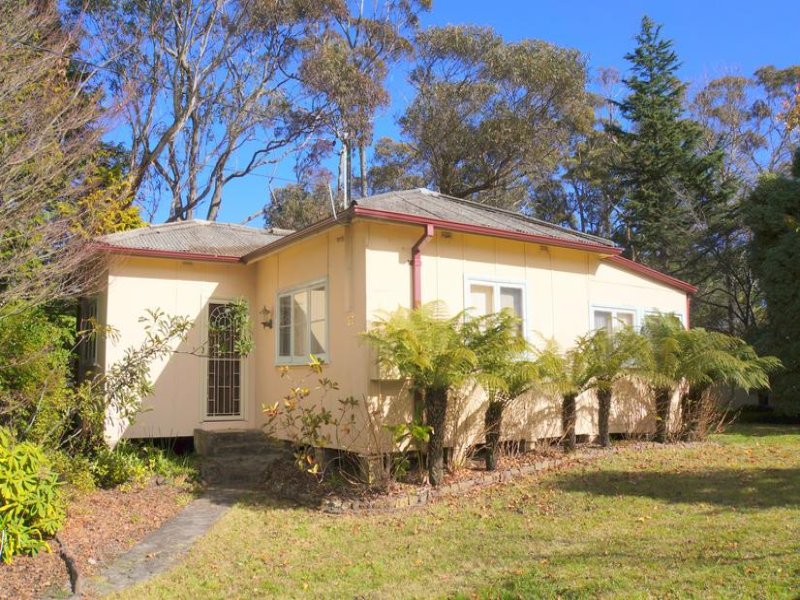 27 Kalinda RD, Bullaburra, NSW 2784 Property Details