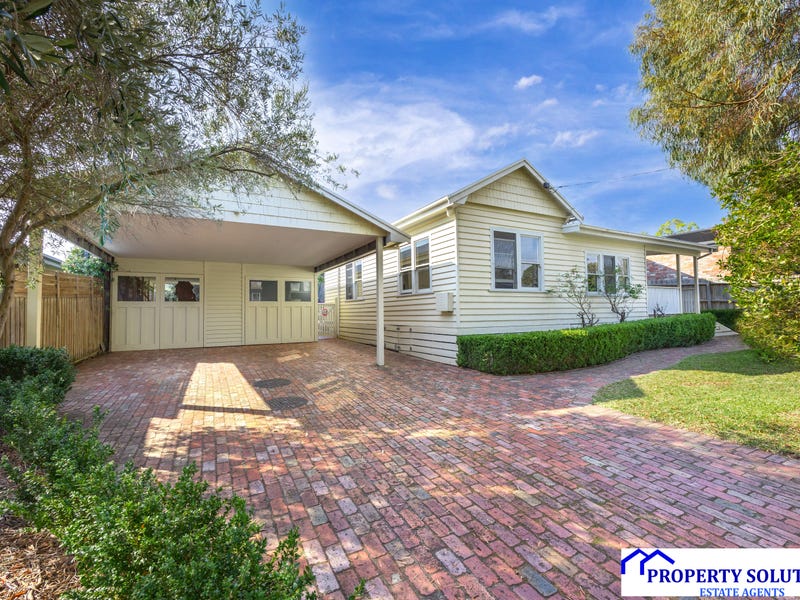 102 Herbert Street, Mornington, Vic 3931 Property Details