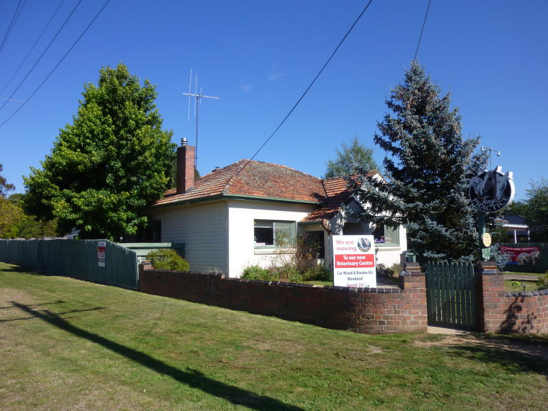 12 Anslow Street, Woodend, Vic 3442 Property Details