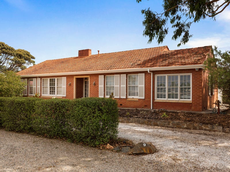 9 Olivier Crescent, Morphett Vale, SA 5162 House for Sale