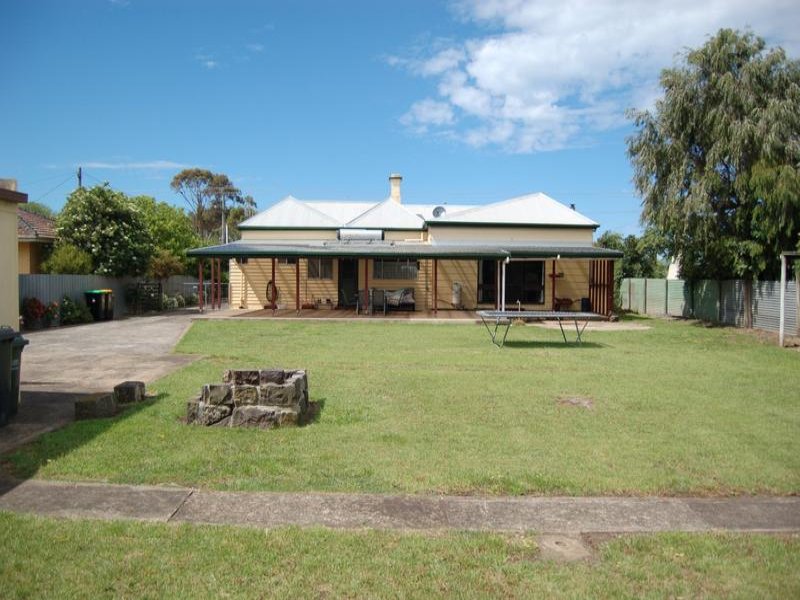 Property 107045983, Koroit, Vic 3282 Property Details