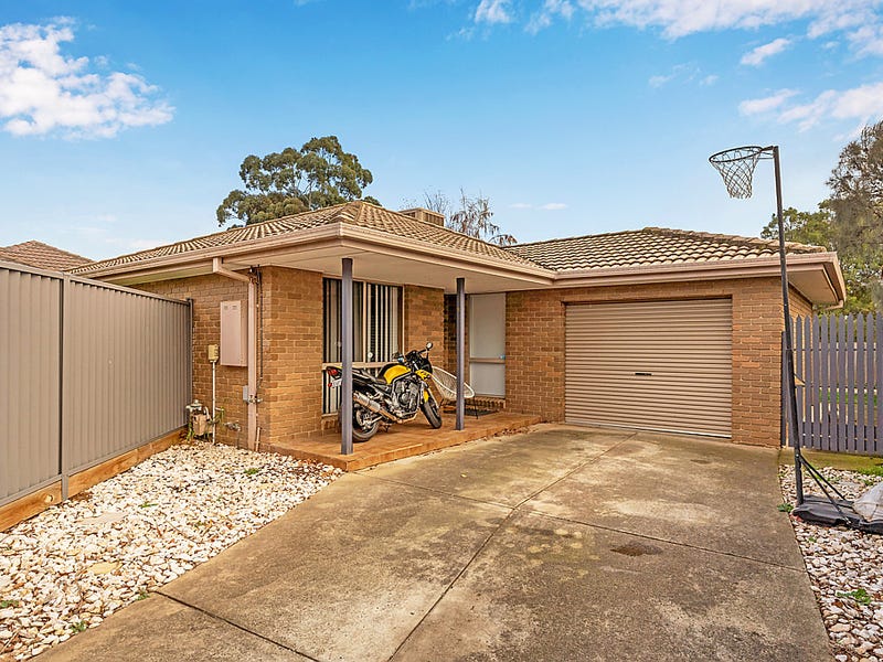 2/18 Stawell Street, Werribee, VIC 3030