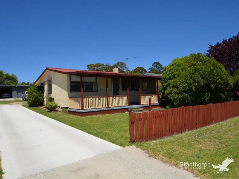 13 Leslie Parade, Stanthorpe, QLD 4380