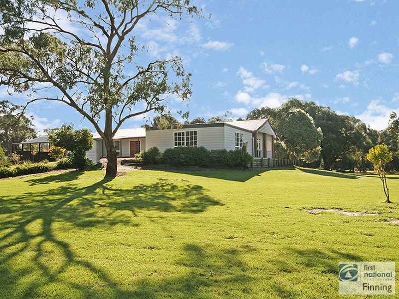 15 Currawong Grove, Cannons Creek, VIC 3977