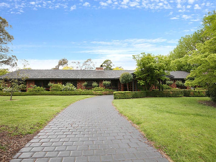 1 Orchard Rise, Park Orchards, VIC 3114