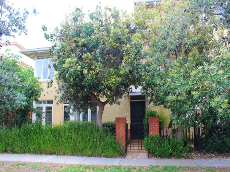 52 Esplanade West, Port Melbourne, VIC 3207