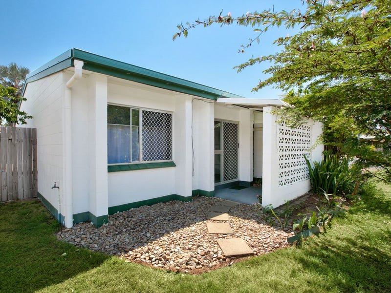 3/12 Bamboo Street, Holloways Beach, QLD 4878