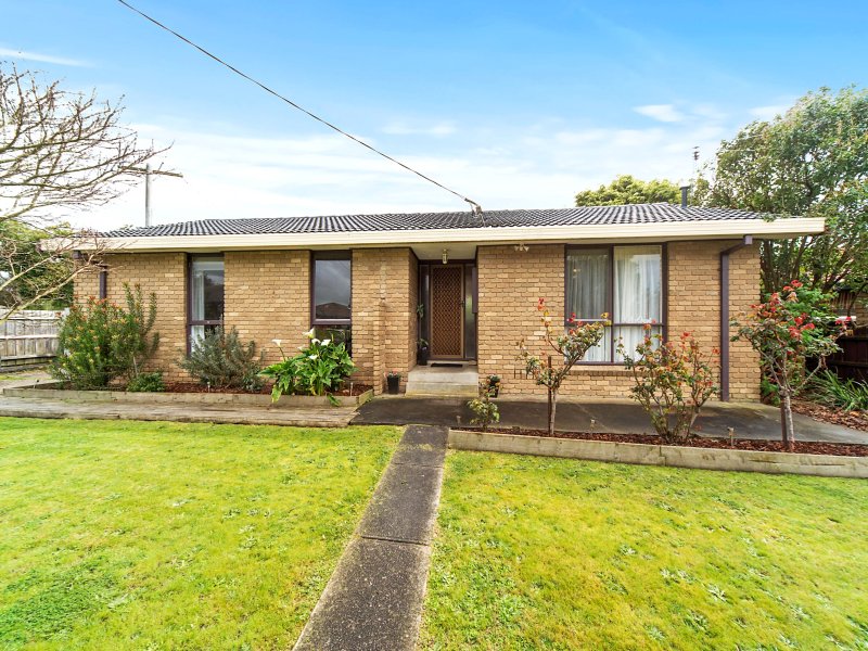 14 Deanswood Drive, Somerville, VIC 3912