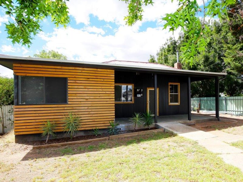 4 Elizabeth Street, Junee, NSW 2663 - Property Details