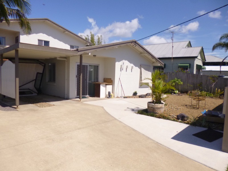 1/8 Taylor Avenue, Golden Beach, QLD 4551