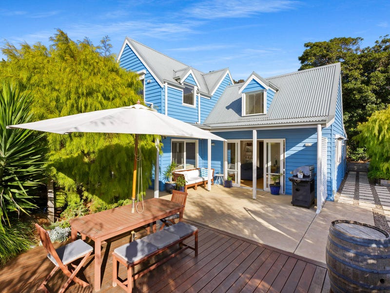 114 Bay Road, Mount Martha, Vic 3934 114 Bay Road, Mount Martha, Vic 3934