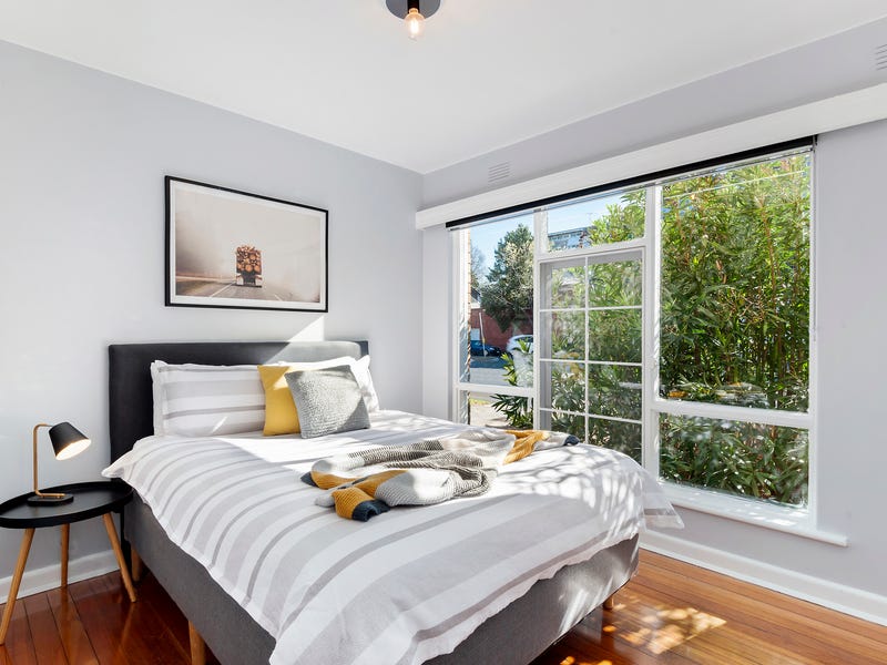 1/233235 Canterbury Road, St Kilda West, VIC 3182