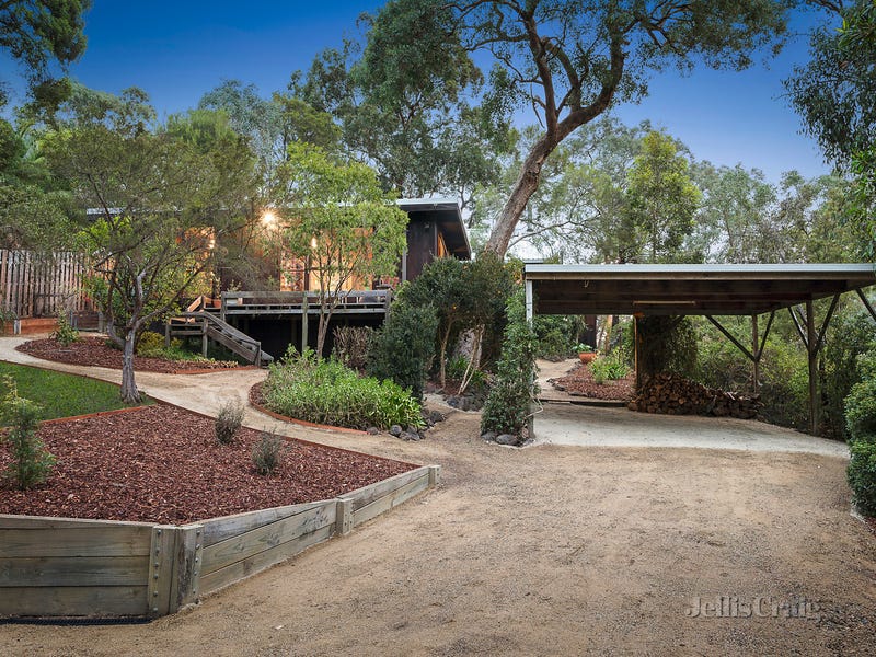 17 Albert Road, North Warrandyte, VIC 3113