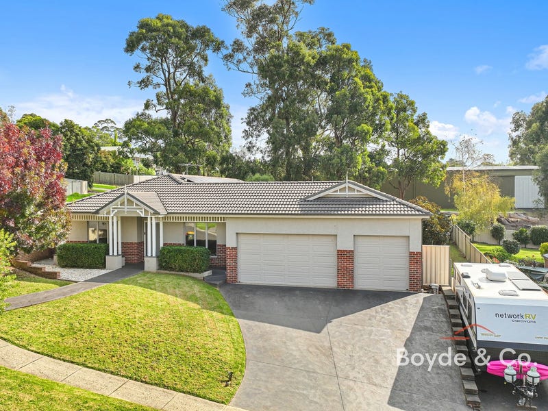 13 Lakeside Court, Drouin, Vic 3818 House for Sale