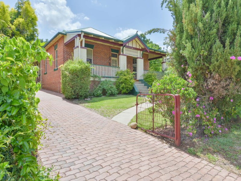 88 Upper Street, Tamworth, NSW 2340 Property Details
